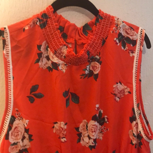 Dress - Picture 2 of 7